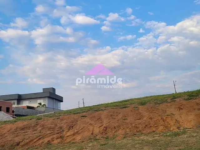 Terreno com 660m², à venda, no bairro Piedade em Caçapava