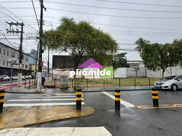 Terreno com 500m², disponível, no bairro Centro em Caraguatatuba
