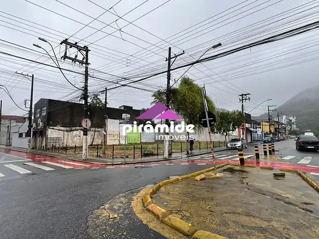 Terreno com 500m², disponível, no bairro Centro em Caraguatatuba