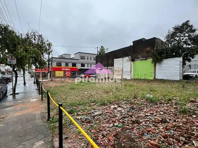 Terreno com 500m², para alugar, no bairro Centro em Caraguatatuba
