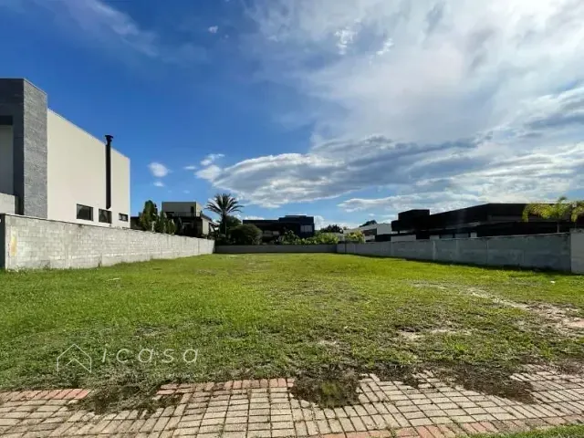 Terreno com 1200m², à venda, no bairro Condomínio Chácara Serimbura em São José dos Campos