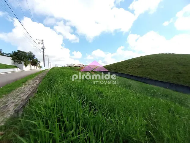 Terreno com 1050m², à venda, no bairro Condomínio Residencial Mantiqueira em São José dos Campos