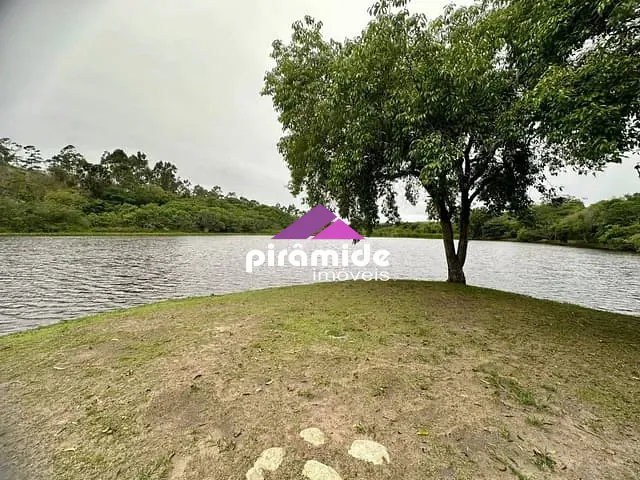 Terreno com 360m², à venda, no bairro Vila Paraíso em Caçapava