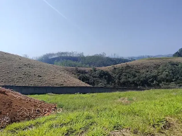 Terreno com 1050m², à venda, no bairro Condomínio Residencial Mantiqueira em São José dos Campos