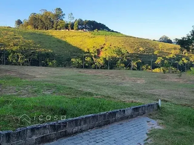 Terreno com 1050m², à venda, no bairro Condomínio Residencial Mantiqueira em São José dos Campos