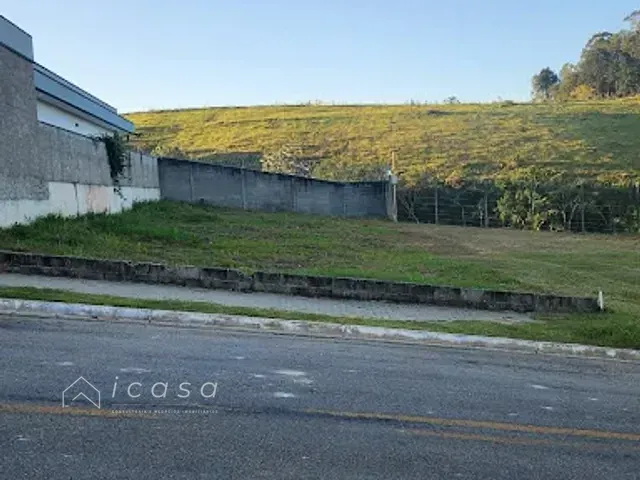 Terreno com 1050m², à venda, no bairro Condomínio Residencial Mantiqueira em São José dos Campos