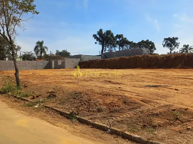Terreno com 140m², à venda, no bairro Jardim Santa Tereza em Taubaté