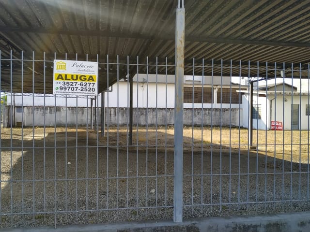 Ponto com 700m², para alugar, no bairro Centro em Pindamonhangaba