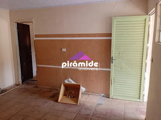 Terreno com 225m², à venda, no bairro Eugênio de Mello em São José dos Campos