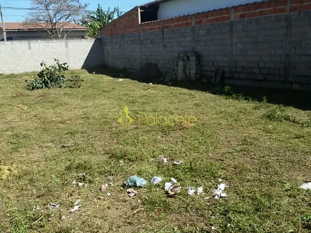 Terreno com 250m², à venda, no bairro Conjunto Residencial Araretama em Pindamonhangaba