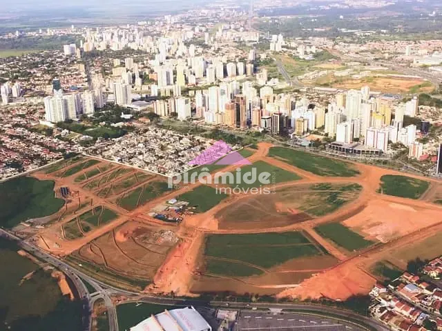 Terreno com 352m², à venda, no bairro Jardim Aquarius em São José dos Campos