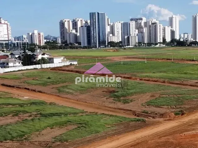 Terreno com 352m², à venda, no bairro Jardim Aquarius em São José dos Campos