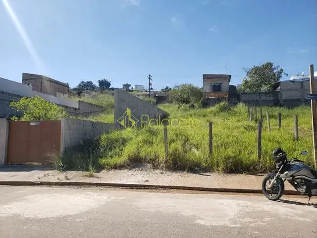 Terreno com 250m², à venda, no bairro Residencial Estoril em Taubaté