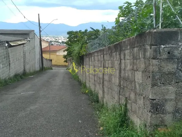Terreno com 140m², à venda, no bairro Alto São Pedro em Taubaté