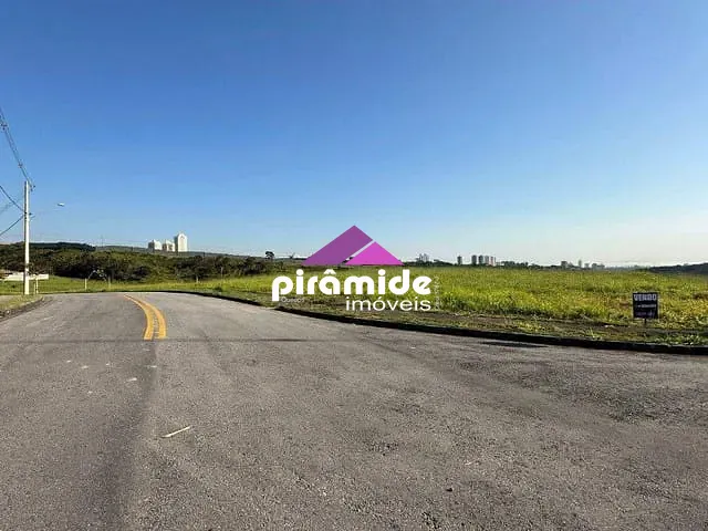 Terreno com 732m², à venda, no bairro Jardim Portugal em São José dos Campos