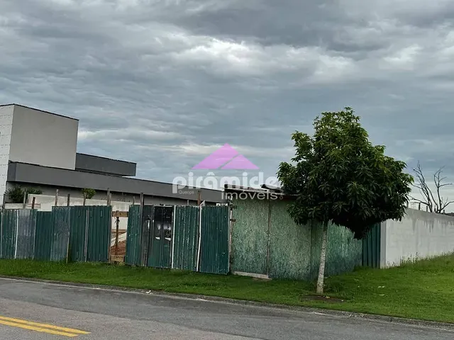 Terreno com 600m², à venda, no bairro Urbanova em São José dos Campos