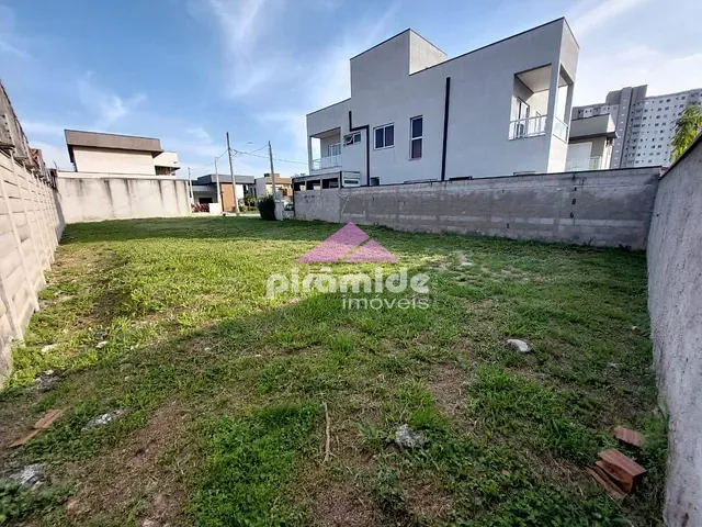 Terreno com 392m², à venda, no bairro Jardim Jacinto em Jacareí