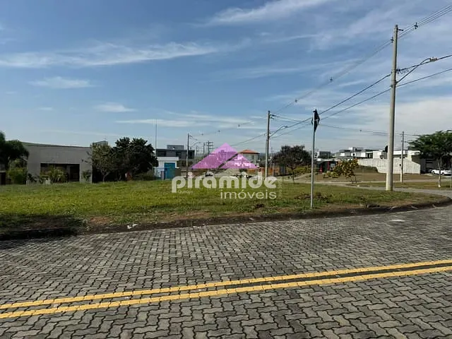 Terreno com 580m², à venda, no bairro Piedade em Caçapava