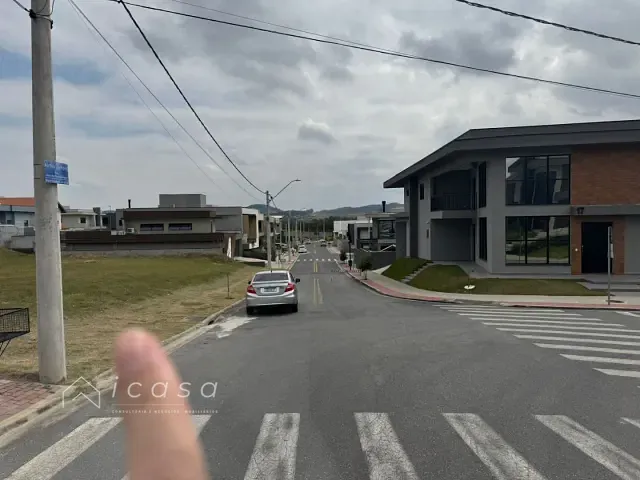 Terreno com 451m², à venda, no bairro Loteamento Vivant Urbanova em São José dos Campos