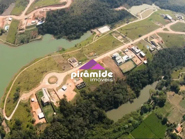 Terreno com 1361m², à venda, no bairro Condomínio Lago Dourado em Jacareí