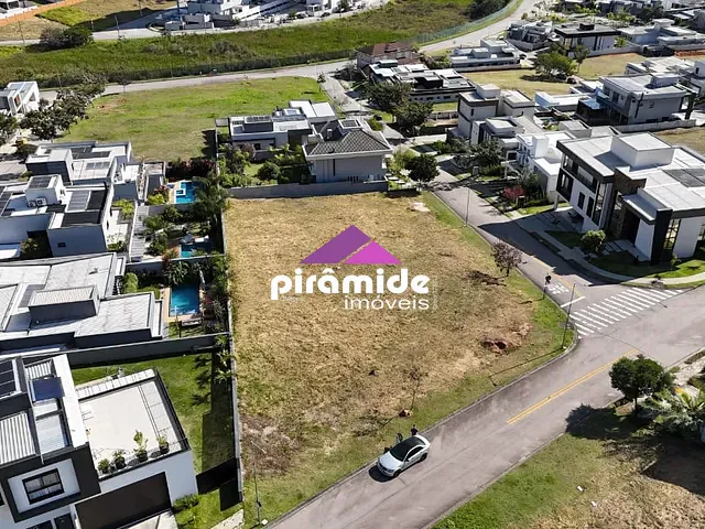 Terreno com 739m², à venda, no bairro Urbanova em São José dos Campos