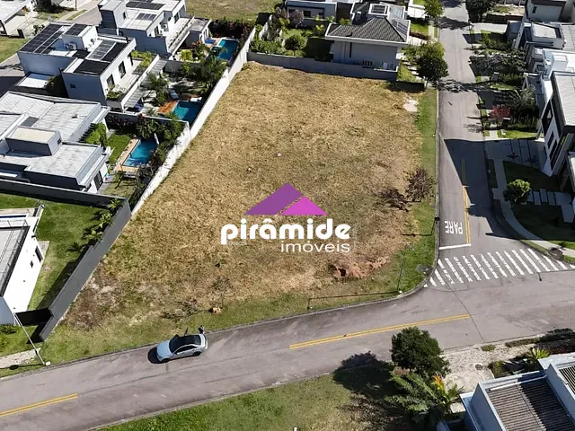 Terreno com 739m², à venda, no bairro Urbanova em São José dos Campos