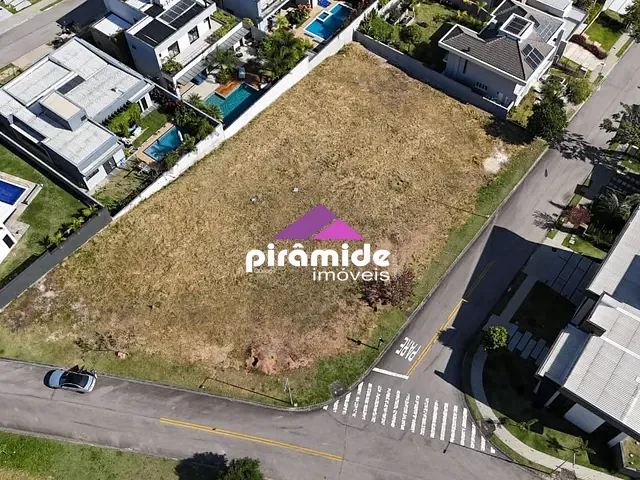 Terreno com 739m², à venda, no bairro Urbanova em São José dos Campos