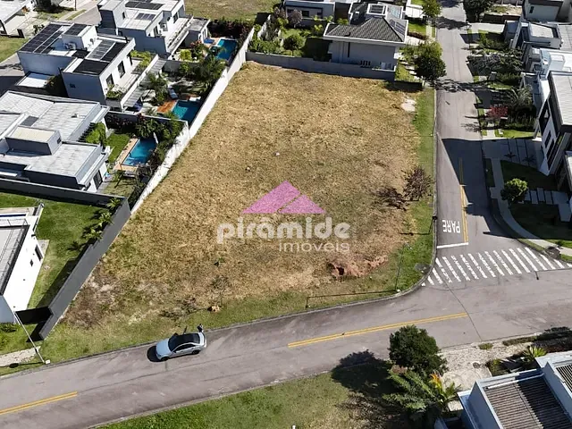 Terreno com 739m², à venda, no bairro Urbanova em São José dos Campos