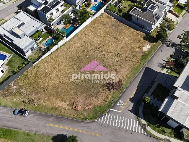 Terreno com 739m², à venda, no bairro Urbanova em São José dos Campos