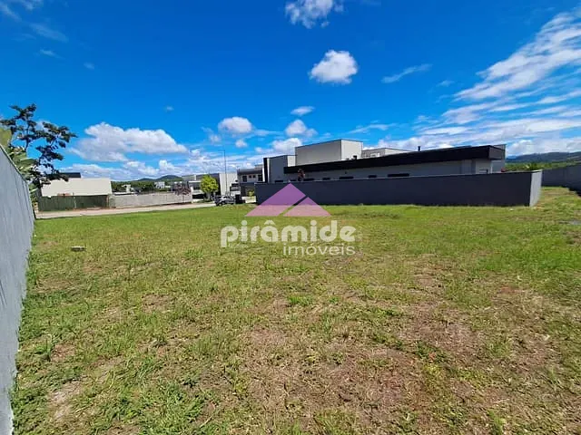 Terreno com 600m², à venda, no bairro Urbanova em São José dos Campos