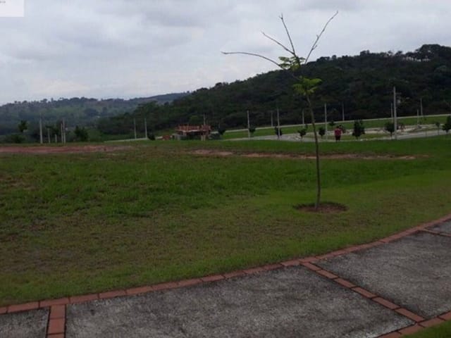 Terreno com 485m², à venda, no bairro Jardim Marlene Miranda em Taubaté