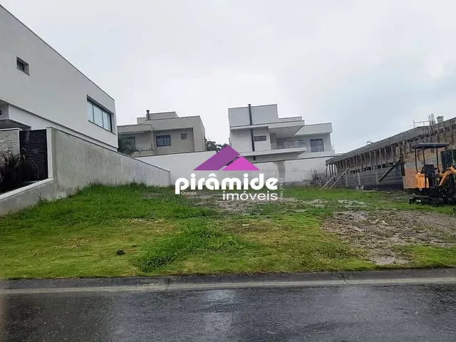 Terreno com 450m², à venda, no bairro Urbanova em São José dos Campos