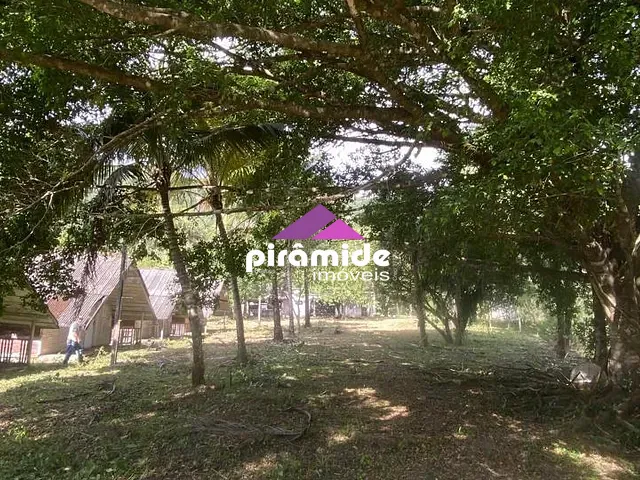 Terreno com 4500m², à venda, no bairro Tabatinga em Caraguatatuba