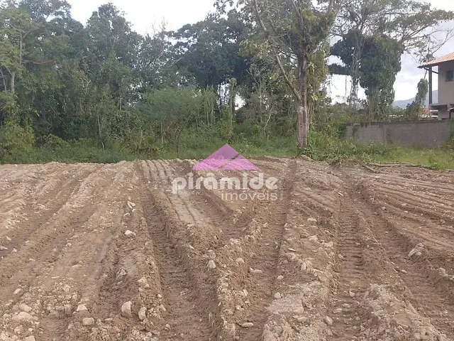 Terreno com 245m², à venda, no bairro Jardim Gaivotas em Caraguatatuba