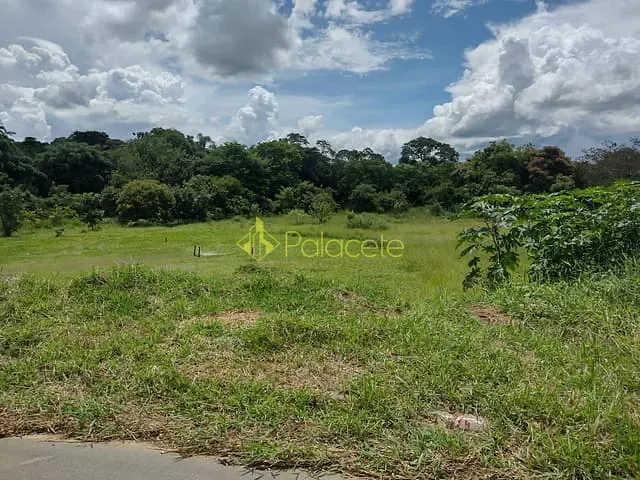 Terreno com 360m², à venda, no bairro Vitória Vale III em Pindamonhangaba