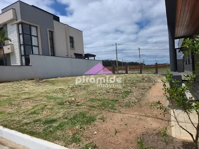 Terreno com 270m², à venda, no bairro Loteamento Floresta em São José dos Campos