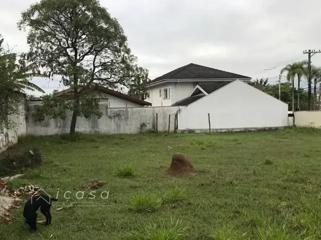 Terreno com 557m², à venda, no bairro Jardim das Colinas em São José dos Campos