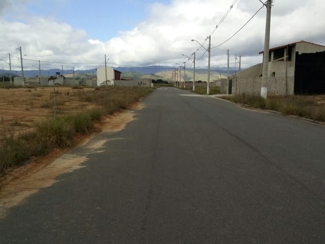 Terreno com 214m², à venda, no bairro Cesar Park em Pindamonhangaba