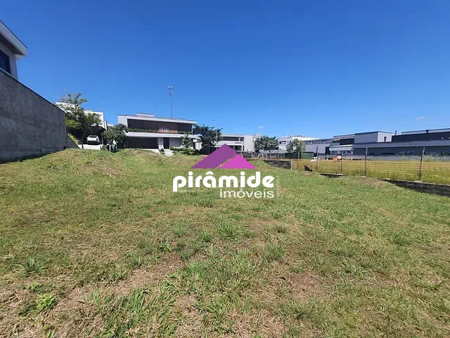 Terreno com 600m², à venda, no bairro Urbanova em São José dos Campos