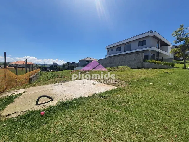 Terreno com 600m², à venda, no bairro Urbanova em São José dos Campos