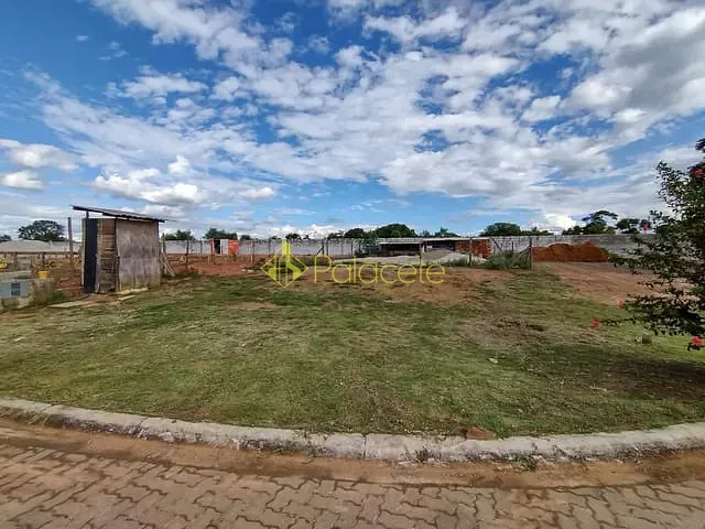 Terreno com 409m², à venda, no bairro Abaete em Taubaté