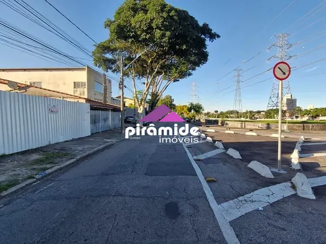 Terreno com 300m², à venda, no bairro Parque Industrial em São José dos Campos