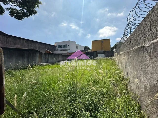 Terreno com 250m², à venda, no bairro Jardim Satélite em São José dos Campos