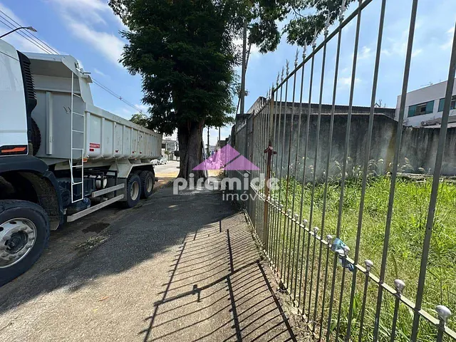 Terreno com 250m², à venda, no bairro Jardim Satélite em São José dos Campos