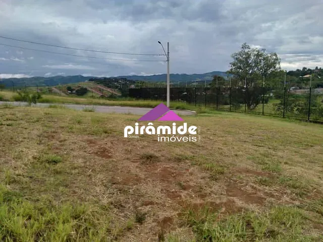 Terreno com 424m², à venda, no bairro Santa Mônica em Caçapava