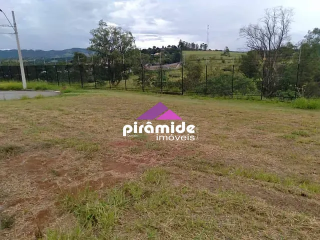 Terreno com 424m², à venda, no bairro Santa Mônica em Caçapava
