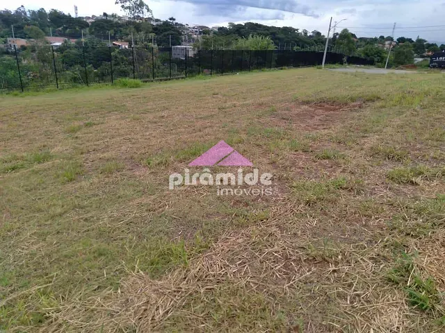 Terreno com 424m², à venda, no bairro Santa Mônica em Caçapava