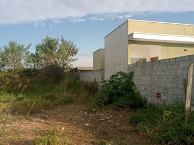 Terreno com 250m², à venda, no bairro Centro em Tremembé