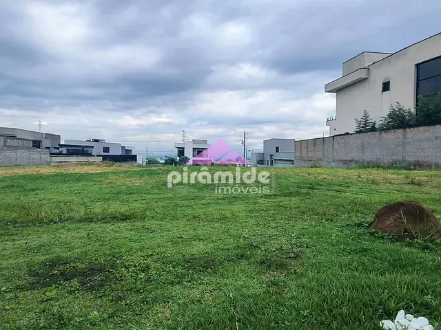 Terreno com 360m², à venda, no bairro Parque Residencial Santa Mônica em Caçapava