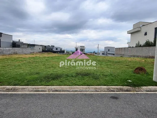 Terreno com 360m², à venda, no bairro Parque Residencial Santa Mônica em Caçapava